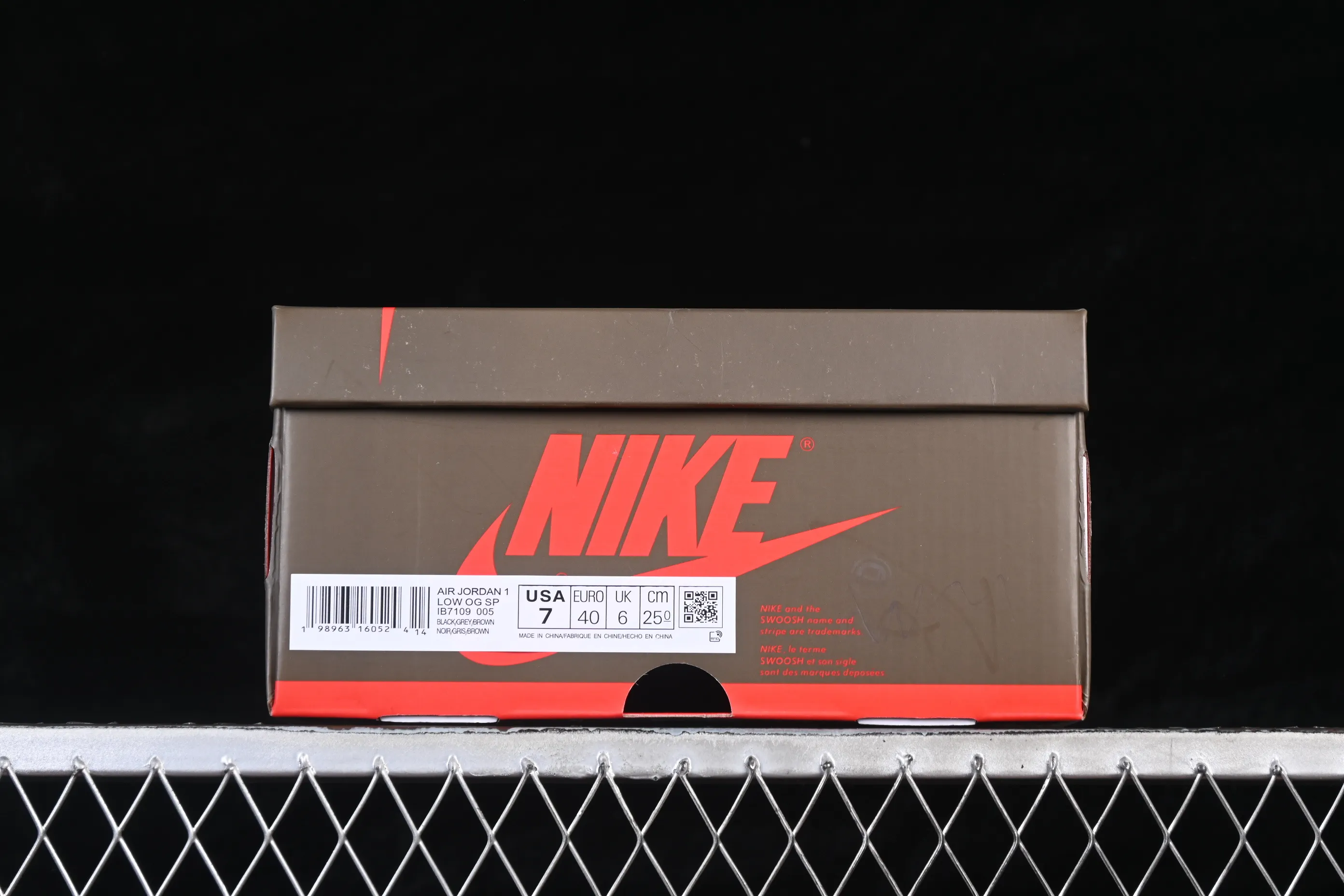 All Categories Air Jordan Jordan Series Basketball Shoes Air Jordan 1 Low High-end Customized Low-top Sneakers Travis Scott